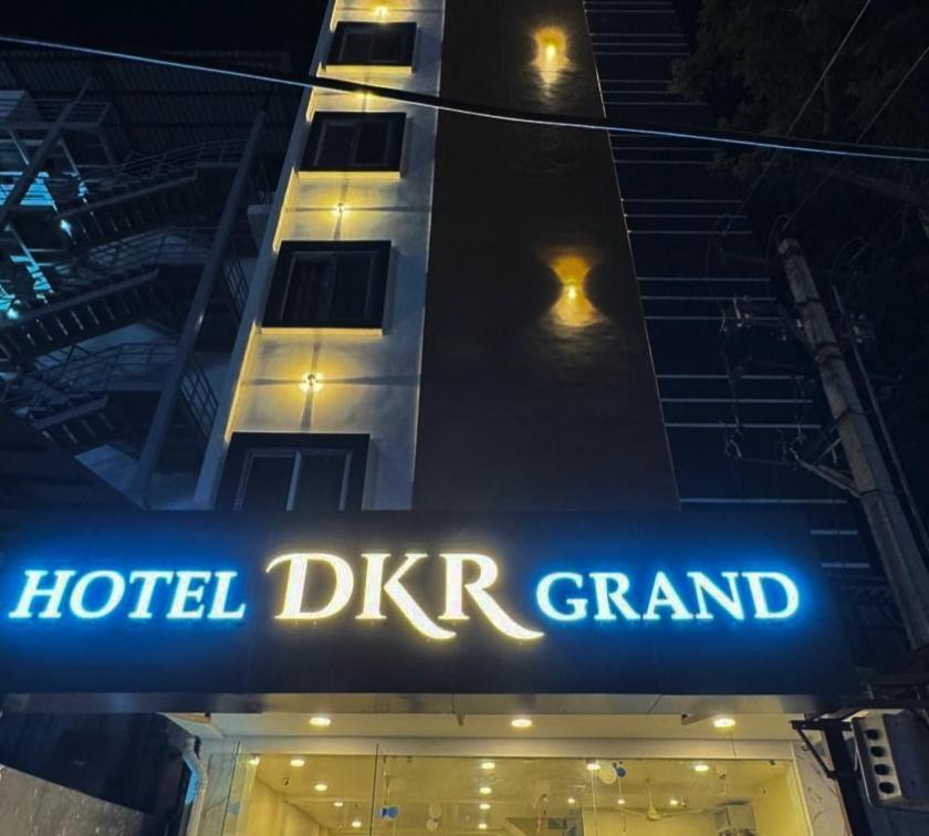 Hotel Dkr Grand 티루파티 외부 사진